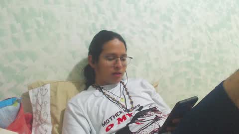 Snapshot of beentage chatting on December 20, 2024, 5:14 am Alex online show from December 20, 2024, 5:14 am