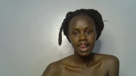 Snapshot of beeswee chatting on December 21, 2024, 10:08 pm beeswee online show from December 21, 2024, 10:08 pm