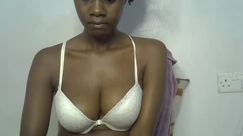 Snapshot of beeswee chatting on December 26, 2024, 8:50 am beeswee online show from December 26, 2024, 8:50 am