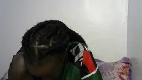 Snapshot of beeswee chatting on January 15, 2025, 9:02 am beeswee online show from January 15, 2025, 9:02 am