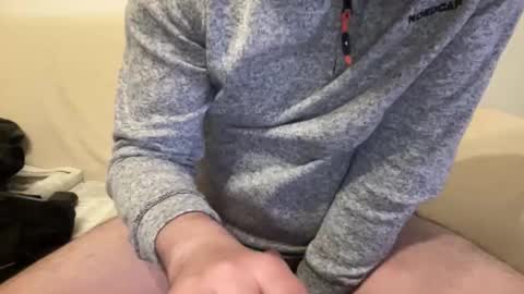 begierde74 online show from April 10, 2026, 11:42 pm