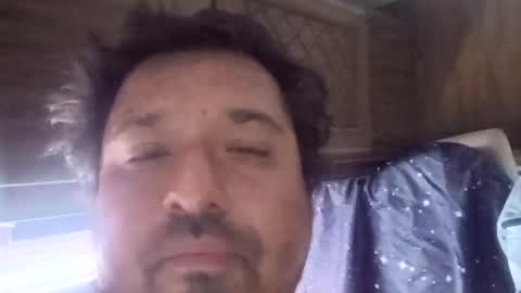 Snapshot of beheadedleo chatting on May 9, 2026, 9:53 pm Leo online show from May 9, 2026, 9:53 pm