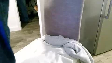 Snapshot of behindcloseddoors39 chatting on November 23, 2025, 12:43 am behindcloseddoors8 online show from November 23, 2025, 12:43 am