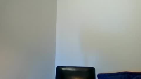 Snapshot of behla_rouseh chatting on March 1, 2025, 11:04 pm Behla Rouseh online show from March 1, 2025, 11:04 pm