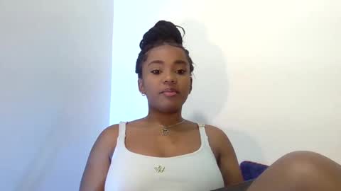 Snapshot of behla_rouseh chatting on March 9, 2025, 10:41 pm Behla Rouseh online show from March 9, 2025, 10:41 pm