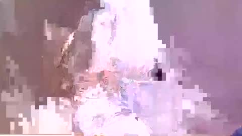 Snapshot of behla_rouseh chatting on October 26, 2025, 1:11 am Behla Rouseh online show from October 26, 2025, 1:11 am