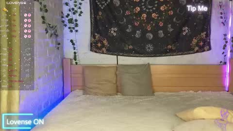 Snapshot of bekky_hammon chatting on October 15, 2025, 3:17 am Bekky online show from October 15, 2025, 3:17 am