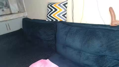 Snapshot of bela_violet chatting on December 23, 2025, 6:00 am bela_violet online show from December 23, 2025, 6:00 am