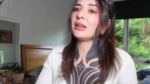 Snapshot of belen_osqura chatting on June 29, 2026, 5:03 am Alt Aussie online show from June 29, 2026, 5:03 am