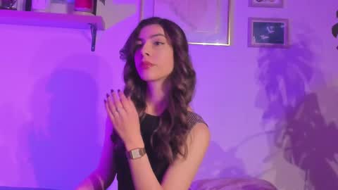 Snapshot of belindareyes chatting on September 21, 2025, 2:35 am Bel online show from September 21, 2025, 2:35 am