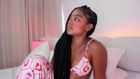 Snapshot of belkis_mills chatting on October 2, 2025, 4:47 pm Belkis online show from October 2, 2025, 4:47 pm