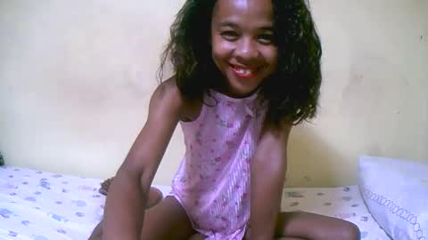 Snapshot of bella193999 chatting on December 8, 2024, 3:53 am bella193999 online show from December 8, 2024, 3:53 am