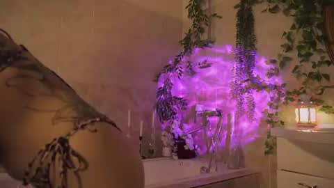 Snapshot of bella_alita chatting on June 14, 2026, 8:22 pm lita online show from June 14, 2026, 8:22 pm