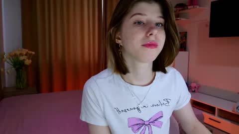 Snapshot of bella_amoury chatting on February 20, 2026, 1:55 pm Bella online show from February 20, 2026, 1:55 pm