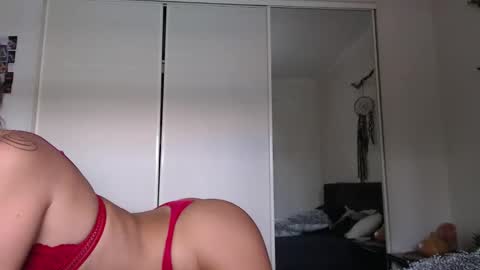 Snapshot of bella_bloom1 chatting on February 8, 2026, 1:09 am Bella online show from February 8, 2026, 1:09 am