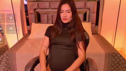 Snapshot of bella_clark2 chatting on February 6, 2026, 2:09 pm Bella online show from February 6, 2026, 2:09 pm