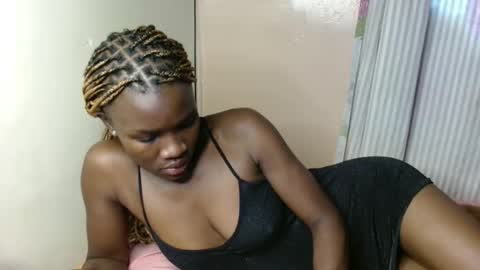 Snapshot of bella_cocy chatting on March 7, 2026, 10:01 am cocy online show from March 7, 2026, 10:01 am