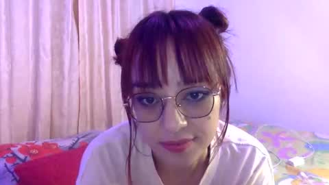 Snapshot of bella_mc chatting on December 16, 2025, 1:21 am bella_mc online show from December 16, 2025, 1:21 am