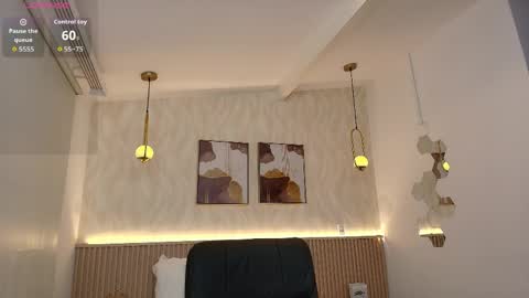 bella_millers online show from May 12, 2026, 5:32 pm