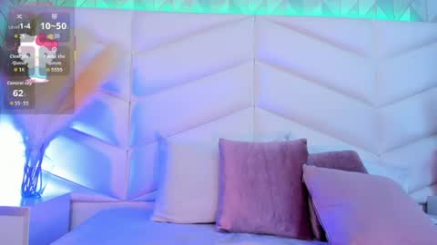 bella_peach_ online show from July 1, 2026, 3:41 am