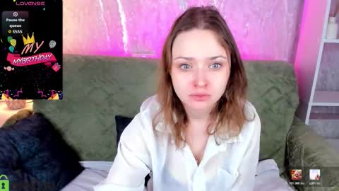 Snapshot of bella_ramsi chatting on February 9, 2026, 12:47 am Linda Bella online show from February 9, 2026, 12:47 am