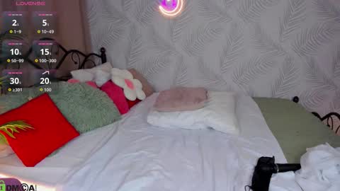 Snapshot of bella_ramsi chatting on March 5, 2026, 1:56 am Linda Bella online show from March 5, 2026, 1:56 am