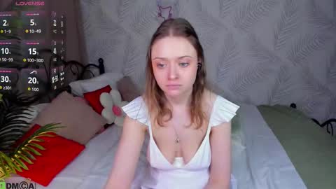 Linda Bella online show from March 15, 2026, 1:22 am