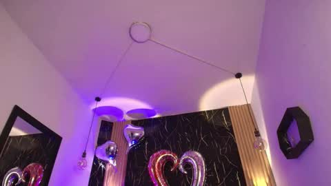     online show from February 19, 2026, 8:38 pm