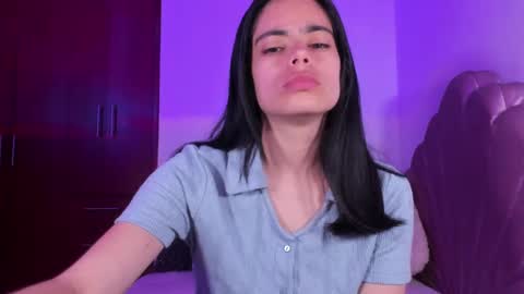 Snapshot of bella_sun_ chatting on September 11, 2025, 4:34 am Valeria Model Independent online show from September 11, 2025, 4:34 am