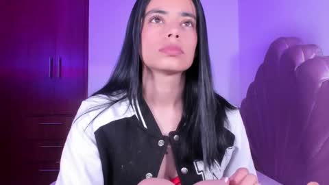 Snapshot of bella_sun_ chatting on September 14, 2025, 5:28 am Valeria Model Independent online show from September 14, 2025, 5:28 am