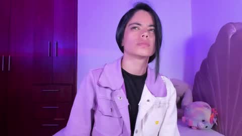 Snapshot of bella_sun_ chatting on September 16, 2025, 5:19 am Valeria Model Independent online show from September 16, 2025, 5:19 am