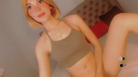 Snapshot of bella_tara chatting on January 14, 2025, 10:12 pm Bella online show from January 14, 2025, 10:12 pm