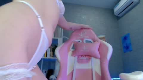 Bella Torress online show from October 26, 2025, 3:45 am