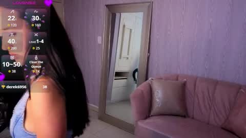 Bella online show from May 11, 2026, 4:04 pm
