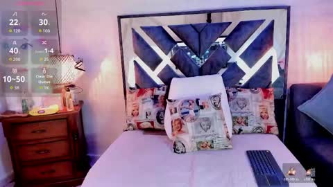 bella_volup online show from May 10, 2026, 1:55 am