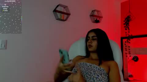 Snapshot of bella_walker_ chatting on March 3, 2026, 8:15 pm BELLA online show from March 3, 2026, 8:15 pm