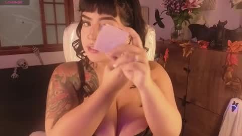 Bella  online show from October 14, 2025, 8:09 pm