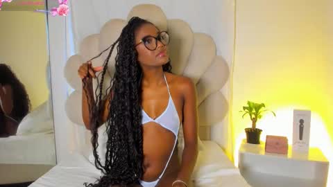 Snapshot of bellaadajud chatting on February 1, 2026, 10:41 pm Bella Dajud online show from February 1, 2026, 10:41 pm