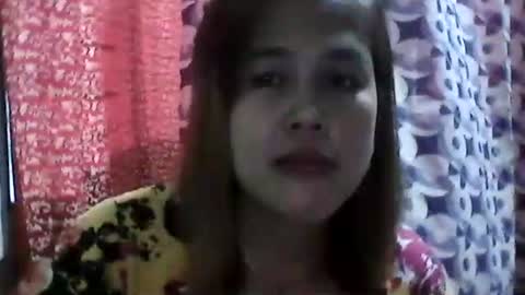 bellaalle online show from November 3, 2025, 2:24 am