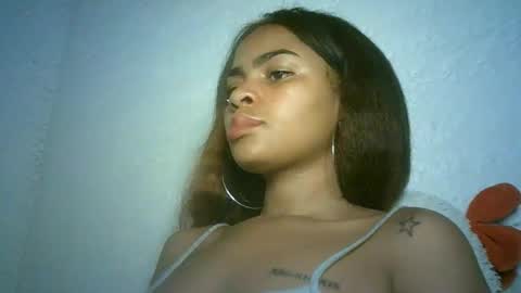 Snapshot of bellabeltra chatting on December 10, 2024, 3:22 pm Bella online show from December 10, 2024, 3:22 pm