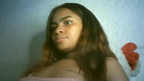 Snapshot of bellabeltra chatting on December 15, 2024, 7:24 am Bella online show from December 15, 2024, 7:24 am