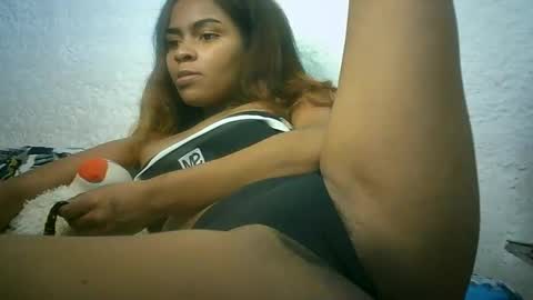 Snapshot of bellabeltra chatting on December 24, 2024, 9:39 am Bella online show from December 24, 2024, 9:39 am