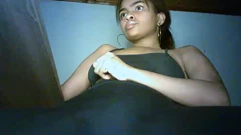 Snapshot of bellabeltra chatting on February 24, 2025, 8:14 pm Bella online show from February 24, 2025, 8:14 pm