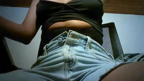 Snapshot of bellabeltra chatting on March 5, 2025, 1:50 pm Bella online show from March 5, 2025, 1:50 pm