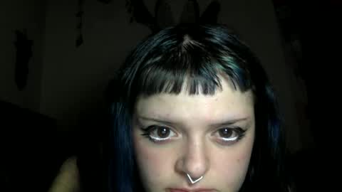 Snapshot of bellablue222 chatting on January 30, 2025, 3:22 am bellablue online show from January 30, 2025, 3:22 am