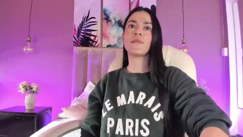 Snapshot of bellaclaiir chatting on November 4, 2025, 3:55 pm Bella Clair online show from November 4, 2025, 3:55 pm