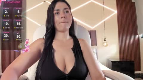 Bella Clair online show from May 29, 2026, 3:32 pm