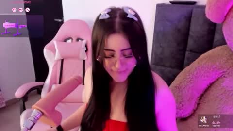 bella cruz online show from April 13, 2026, 7:08 pm