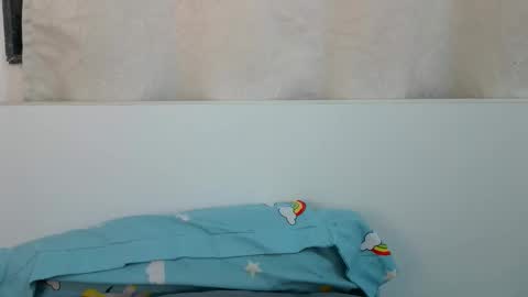 Snapshot of bellacrystall chatting on March 12, 2026, 6:52 am bellacrystall online show from March 12, 2026, 6:52 am