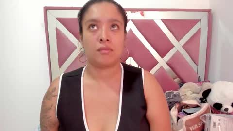 Snapshot of bellalumi chatting on February 3, 2026, 4:10 am bellalumi online show from February 3, 2026, 4:10 am